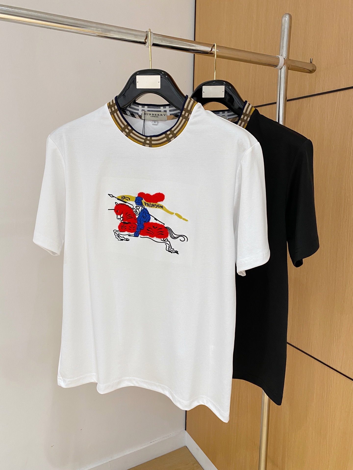 short sleeves